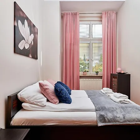 Nowa 12 * ורוצלב